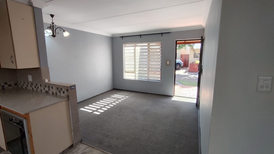 2 Bedroom Property for Sale in Stilbaai Wes Western Cape